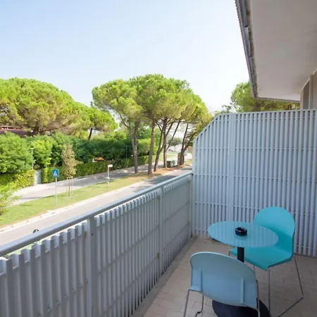Nice Hotel Bibione 3* Бибионе