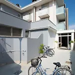 Nice Hotel Bibione Бибионе