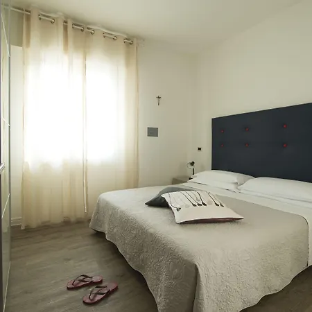 Nice Hotel Bibione 3* Бібіоне