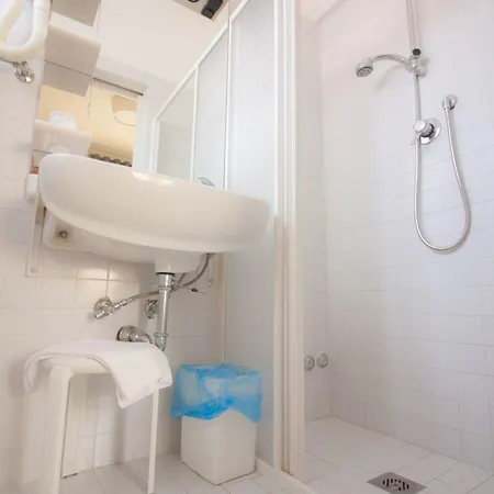 Hotel Vienna Hotel 3*