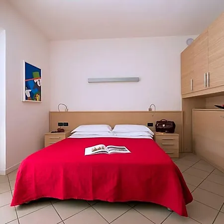 Nice Hotel Bibione מלון 3*
