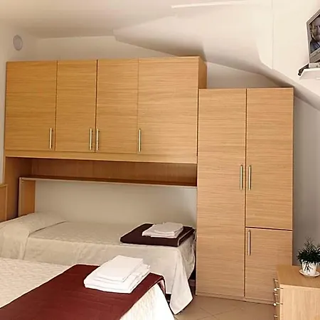 Nice Hotel Bibione Otel 3*
