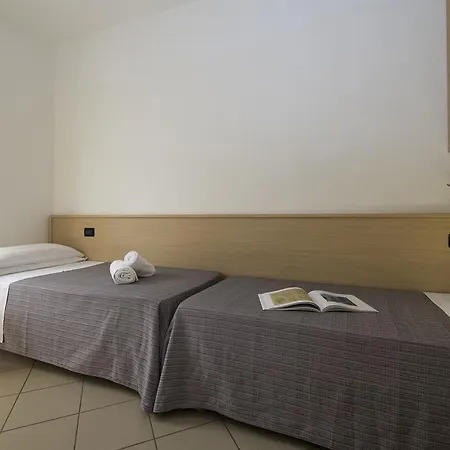 Nice Hotel Bibione ホテル 3*