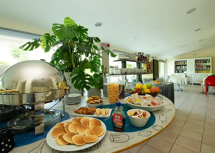 Nice Hotel Bibione Отель Бибионе