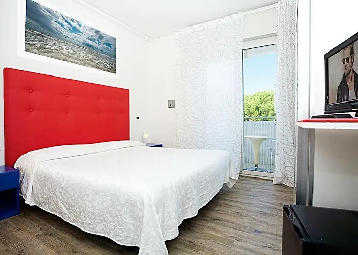 Nice Hotel Bibione Отель